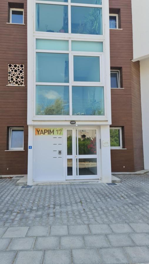 Oytam Apt Nikosia Bagian luar foto