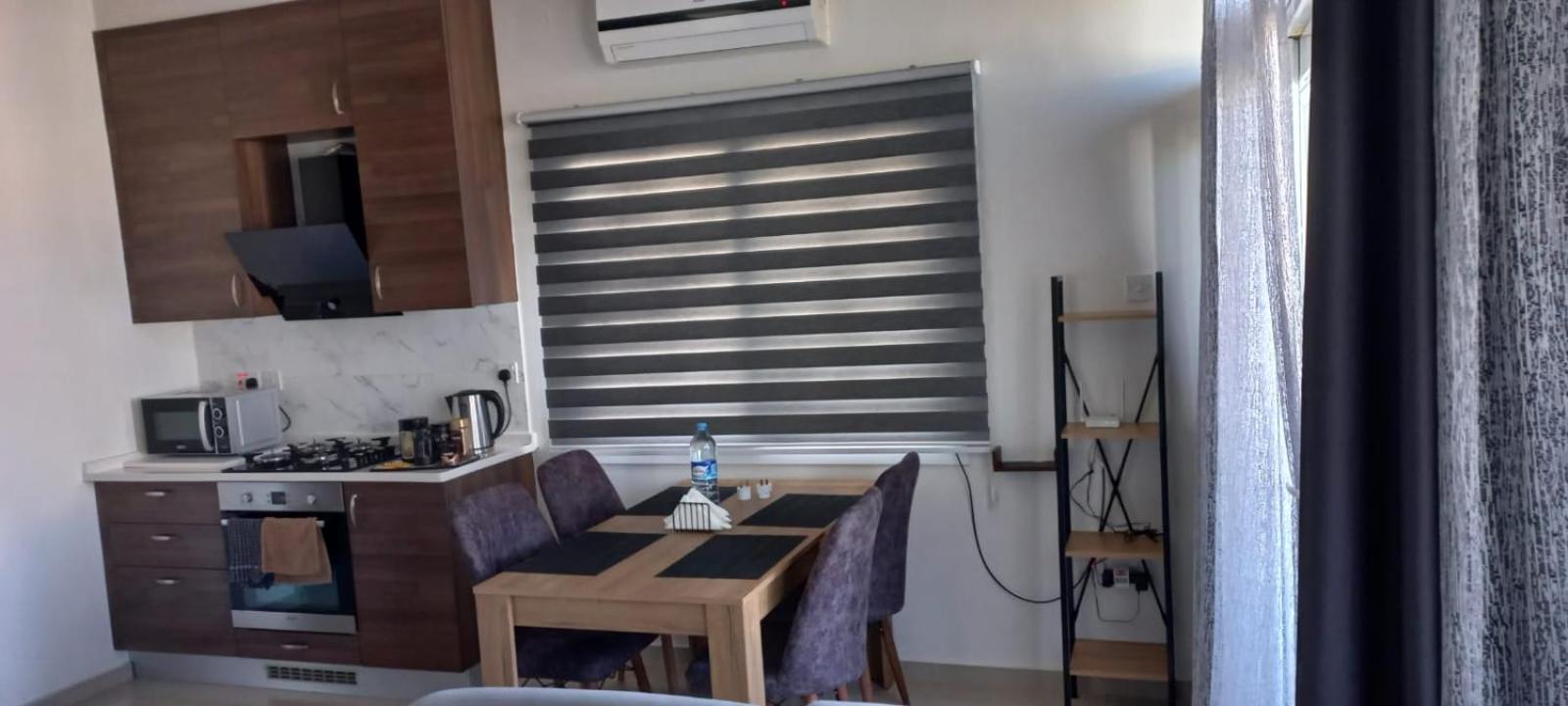 Oytam Apt Nikosia Bagian luar foto